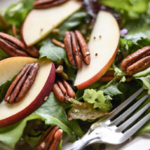 Apple and Pecan Salad with Mixed Greens Refreshing Salad Recipe