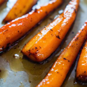 Honey Glazed Roasted Carrots Side Dish Recipe