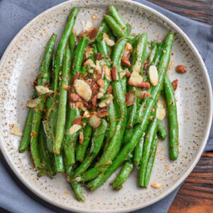 Sauteed Green Beans with Toasted Almonds Side Dish Recipe