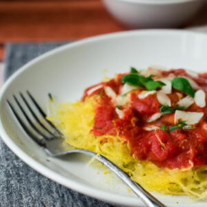 Spaghetti Squash with Tomato and Basil Marinara Sauce Healthy Lunch Recipe